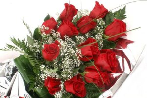 Lo que significa el color de cada rosa en un arreglo floral - Blog Lysa  Flores